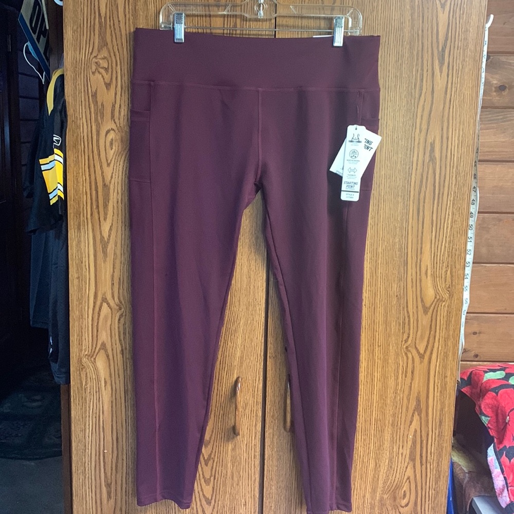 💥2/15💥 Starting Point High Waisted Legging Sz 1X NWT Burgundy